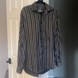 Thomas Dean mens long sleeve button down dress shirt. Black, gray, browns, leg.